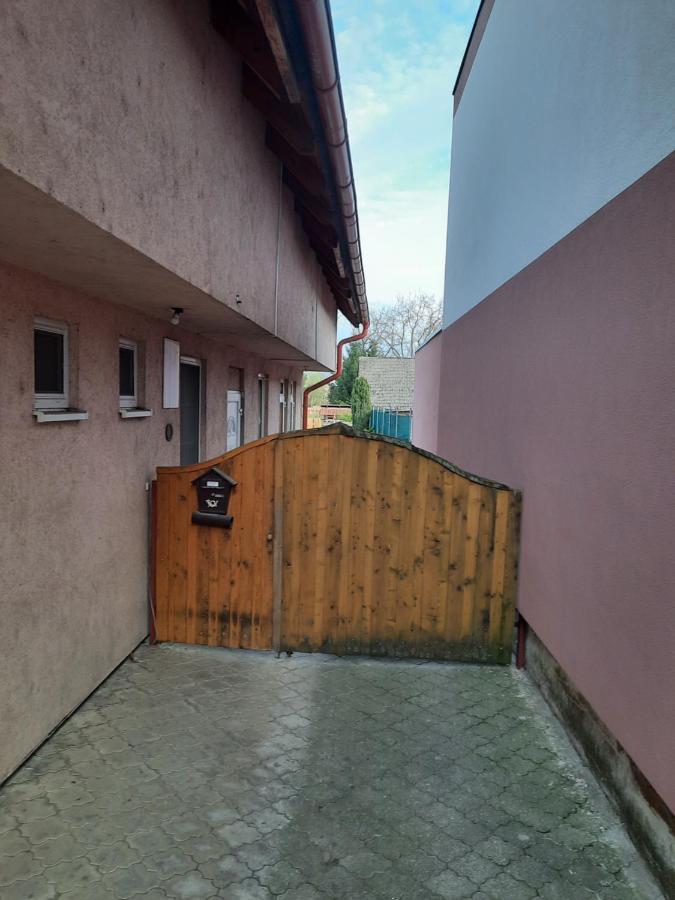 Apartman Chiarita Nemšová Екстериор снимка