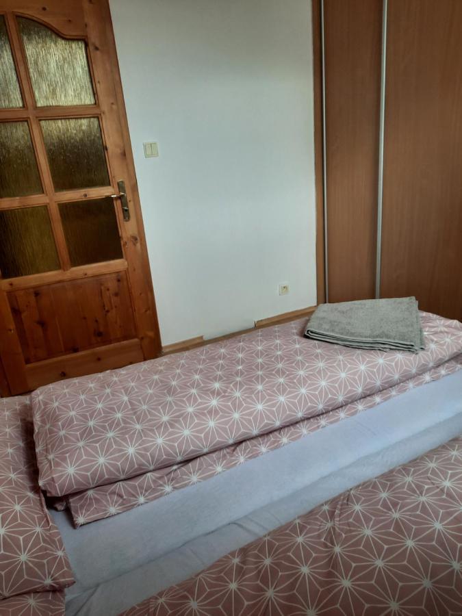 Apartman Chiarita Nemšová Екстериор снимка
